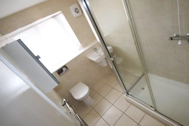 3 bed flat, Ainsley court, Crookesmoor, Sheffield, S101EU - Image 7